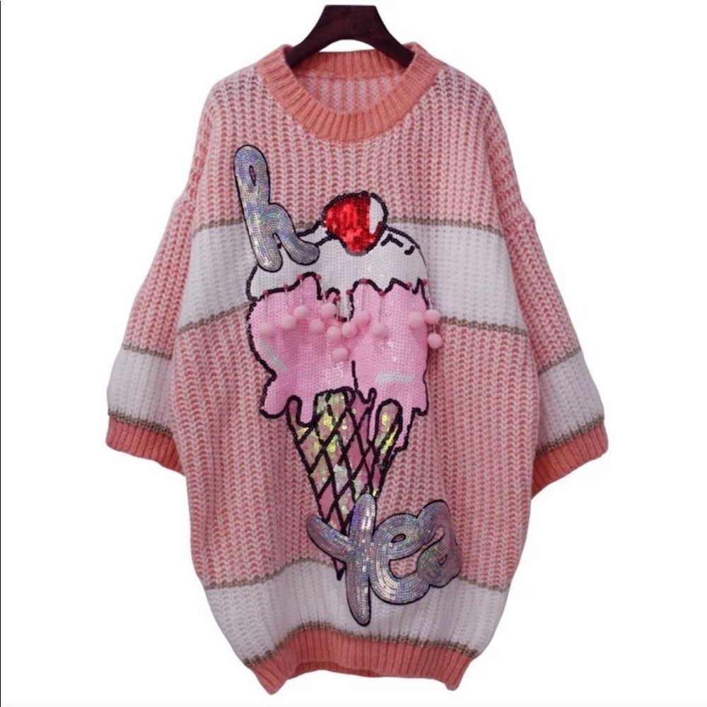 Reserved beautiful oversized sweater